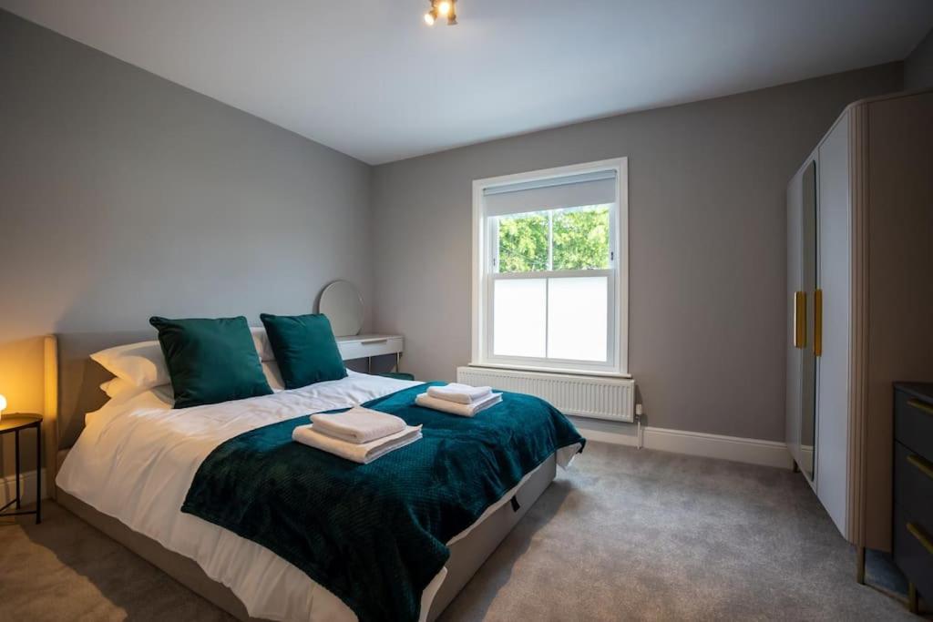 Hereford - Clifton Villa - Beautifully Presented House Located A Short Walk From City Centre - Sleeps 6 Guests - Perfect For Exploring Hereford - Hosted By Rentmyhouse Екстер'єр фото