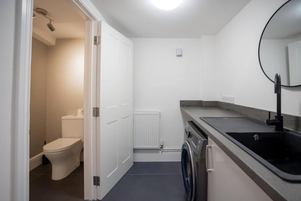 Hereford - Clifton Villa - Beautifully Presented House Located A Short Walk From City Centre - Sleeps 6 Guests - Perfect For Exploring Hereford - Hosted By Rentmyhouse Екстер'єр фото