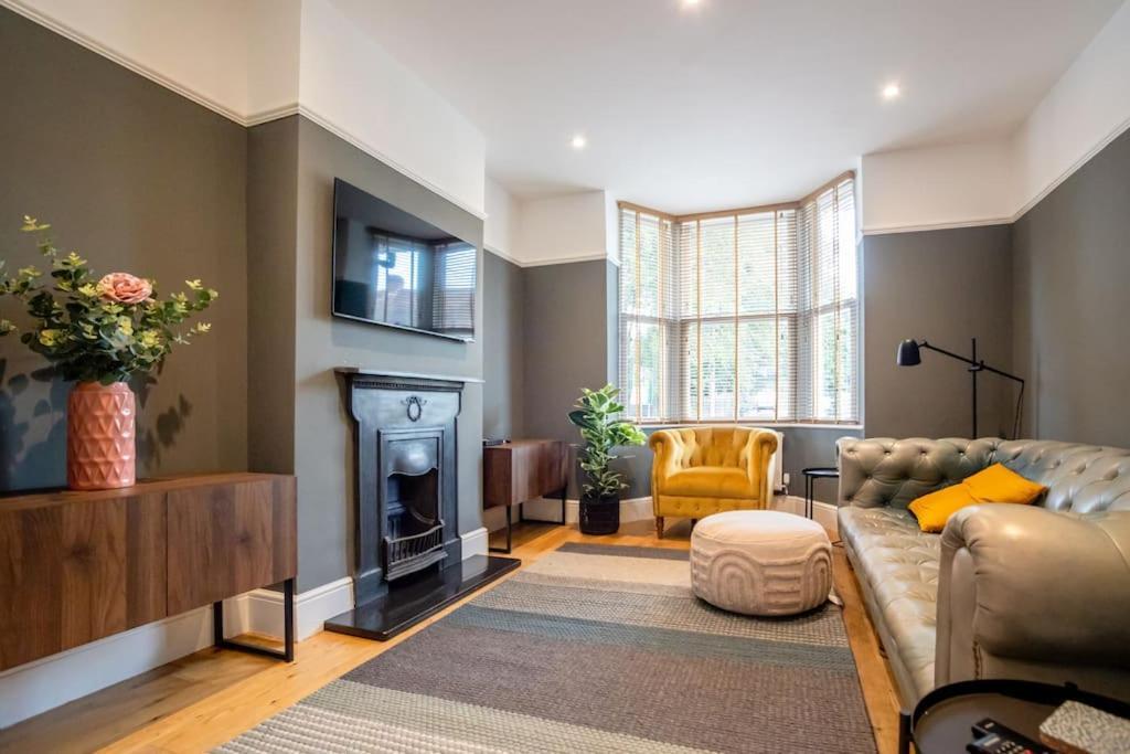 Hereford - Clifton Villa - Beautifully Presented House Located A Short Walk From City Centre - Sleeps 6 Guests - Perfect For Exploring Hereford - Hosted By Rentmyhouse Екстер'єр фото